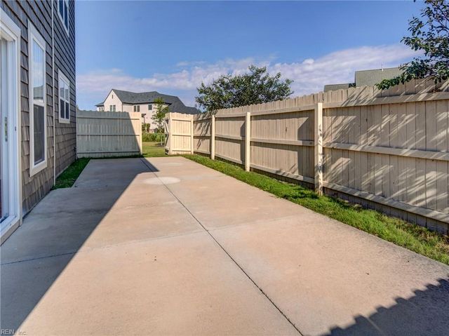 355 Middleton WAY, Chesapeake, VA 23322