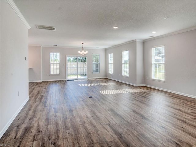 355 Middleton WAY, Chesapeake, VA 23322