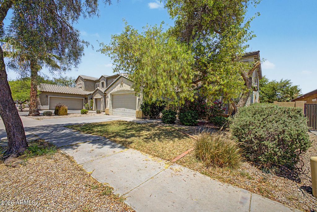 17346 W Pima Street, Goodyear, AZ 85338 — photo 2