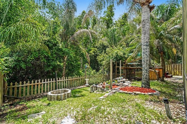 1852 BLANCHARD CT, Wesley Chapel, FL 33543