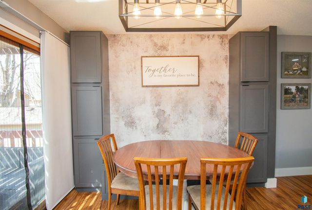 2309 S Dover Dr Drive, Sioux Falls, SD 57106