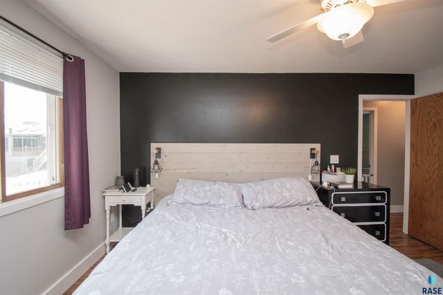 2309 S Dover Dr Drive, Sioux Falls, SD 57106