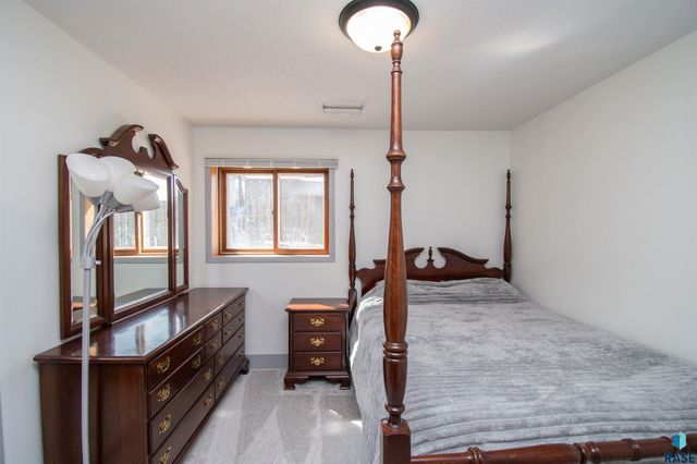 2309 S Dover Dr Drive, Sioux Falls, SD 57106