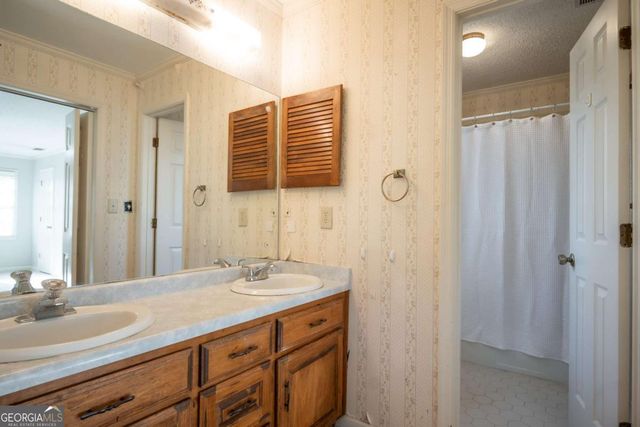 201 Chesterfield Road, Bogart, GA 30622