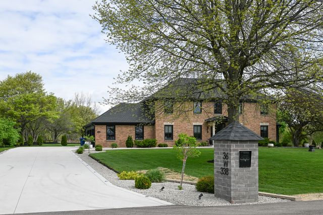 36W338 Mckay Drive, St. Charles, IL 60175
