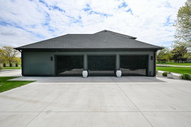 36W338 Mckay Drive, St. Charles, IL 60175