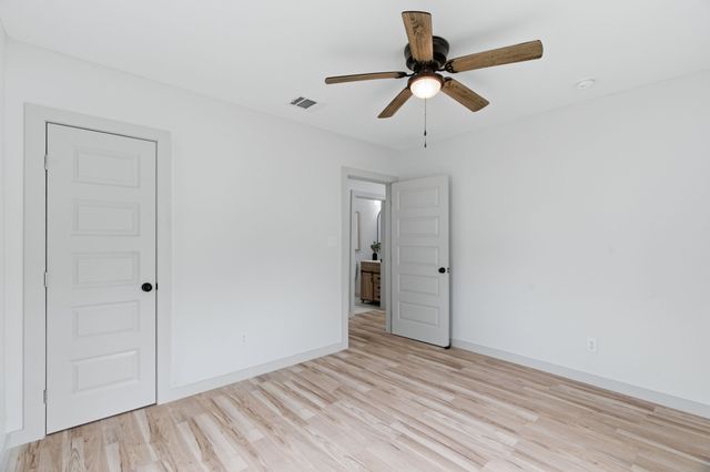 7107 Garza Avenue, Fort Worth, TX 76116