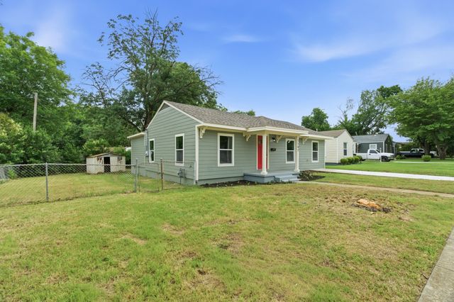 7107 Garza Avenue, Fort Worth, TX 76116