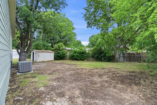 7107 Garza Avenue, Fort Worth, TX 76116