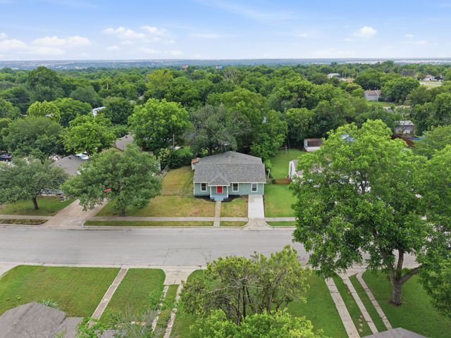 7107 Garza Avenue, Fort Worth, TX 76116