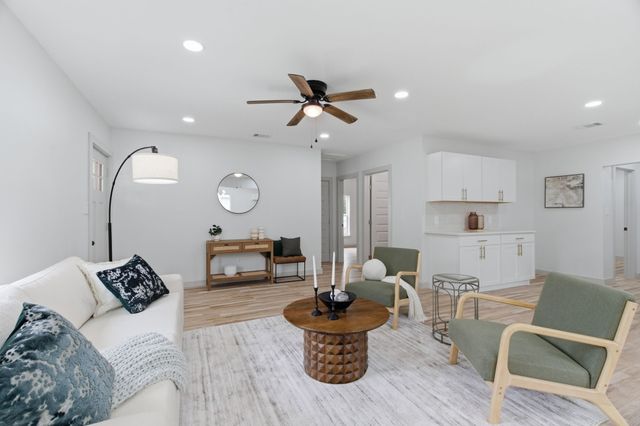 7107 Garza Avenue, Fort Worth, TX 76116