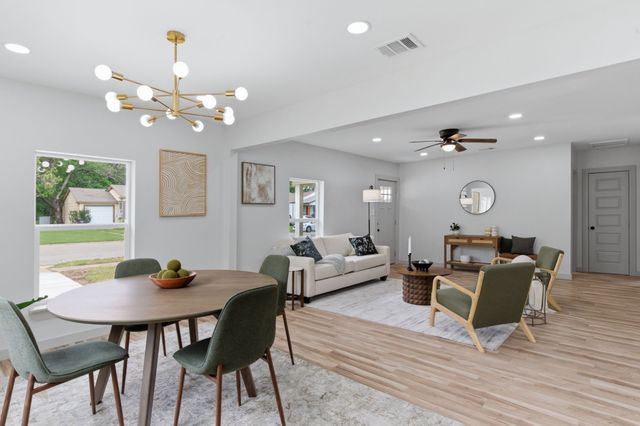 7107 Garza Avenue, Fort Worth, TX 76116