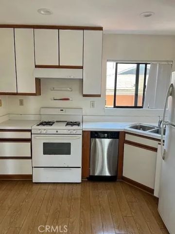 16857 Bayview B, Sunset Beach, CA 90742