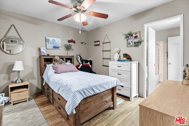 26856 Avenue Of The Oaks, Newhall (santa Clarita), CA 91321