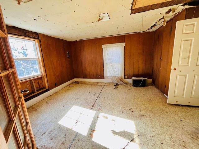 106 E Young Street, Doniphan, MO 63935