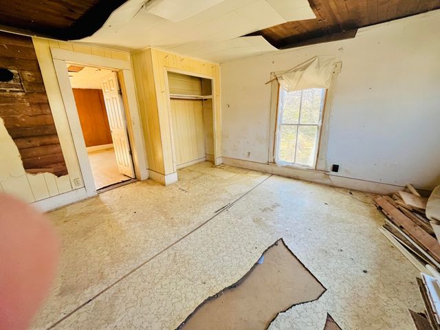 106 E Young Street, Doniphan, MO 63935