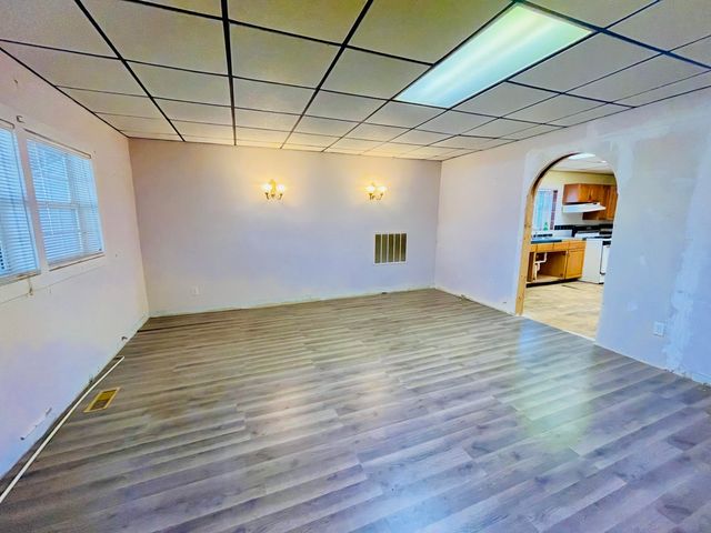 106 E Young Street, Doniphan, MO 63935