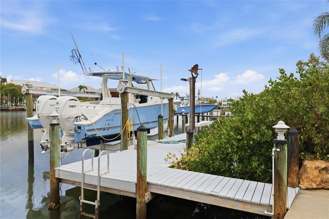 4034 ROBERTS POINT ROAD, Sarasota, FL 34242