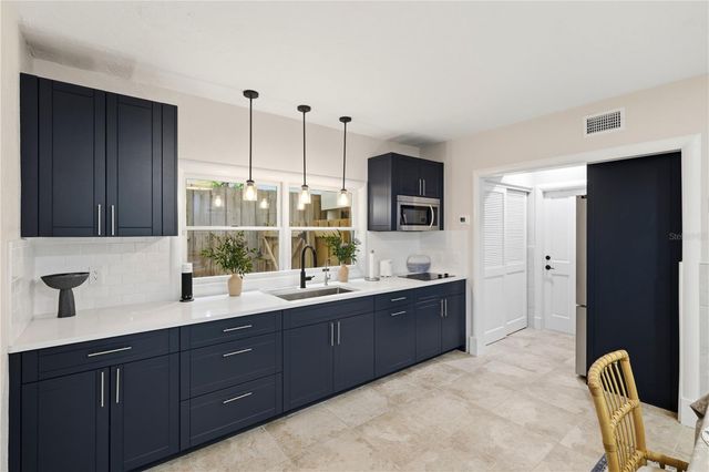 4034 ROBERTS POINT ROAD, Sarasota, FL 34242