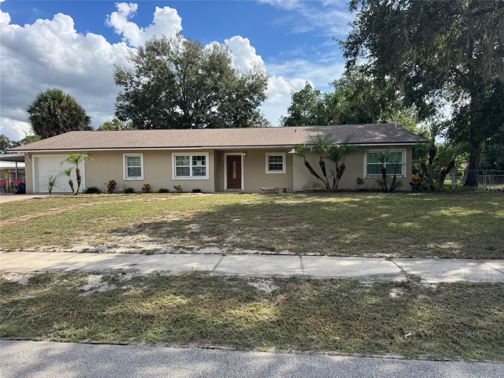 566 LYNN AVENUE, Orange City, FL 32763