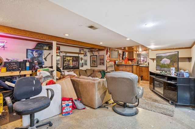 2111 Green Avenue, Anoka, MN 55303