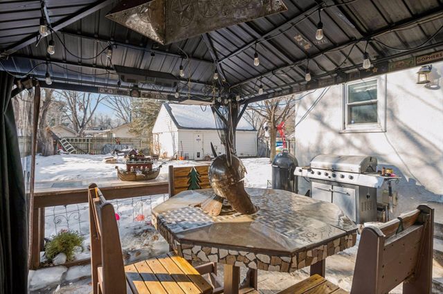 2111 Green Avenue, Anoka, MN 55303