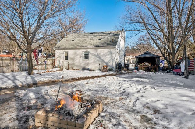 2111 Green Avenue, Anoka, MN 55303