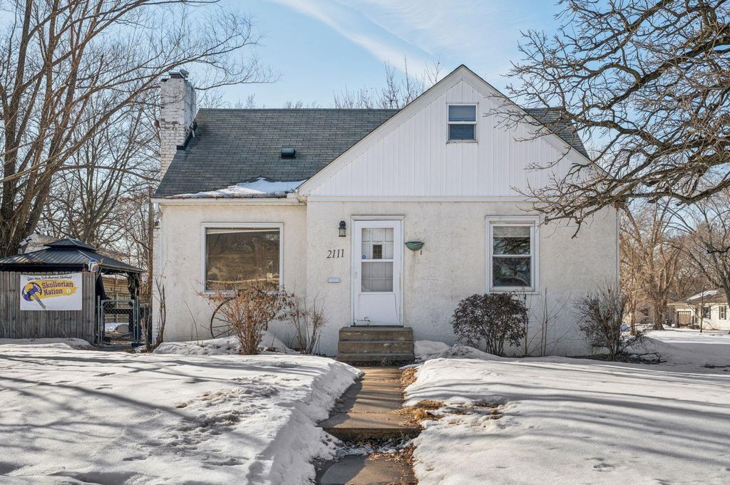 2111 Green Avenue, Anoka, MN 55303