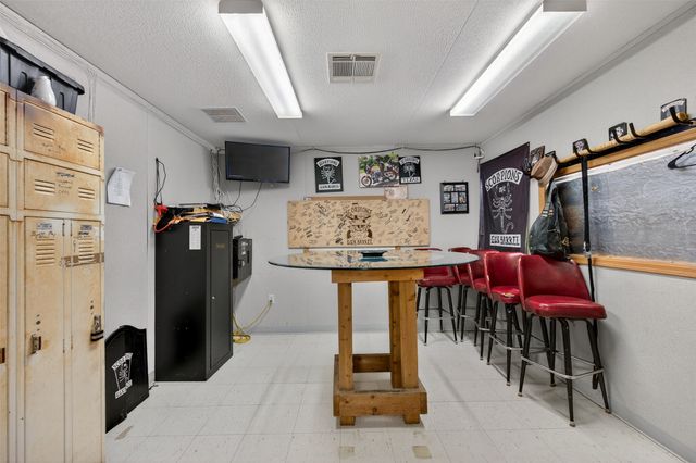 11716 County Road 4037, Kemp, TX 75143