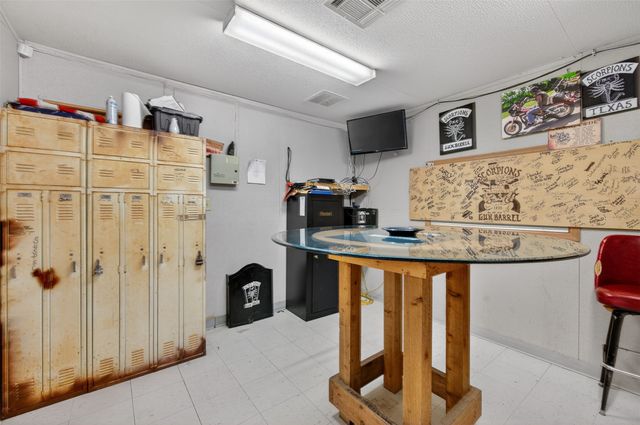 11716 County Road 4037, Kemp, TX 75143