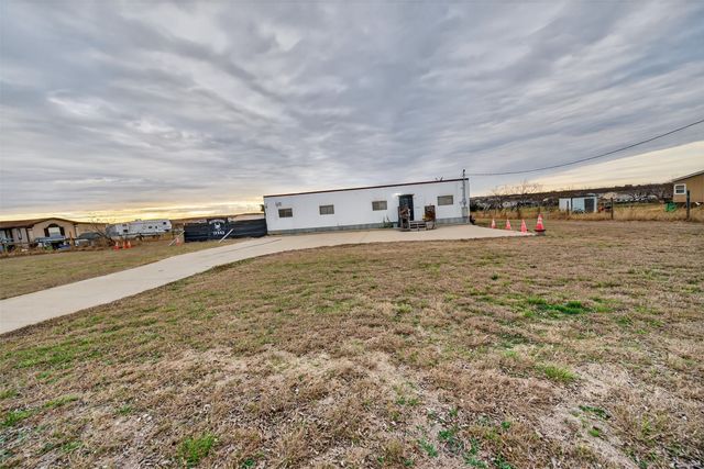 11716 County Road 4037, Kemp, TX 75143