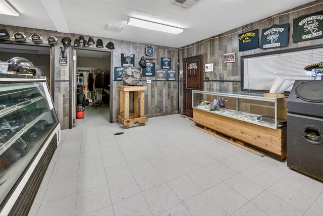 11716 County Road 4037, Kemp, TX 75143