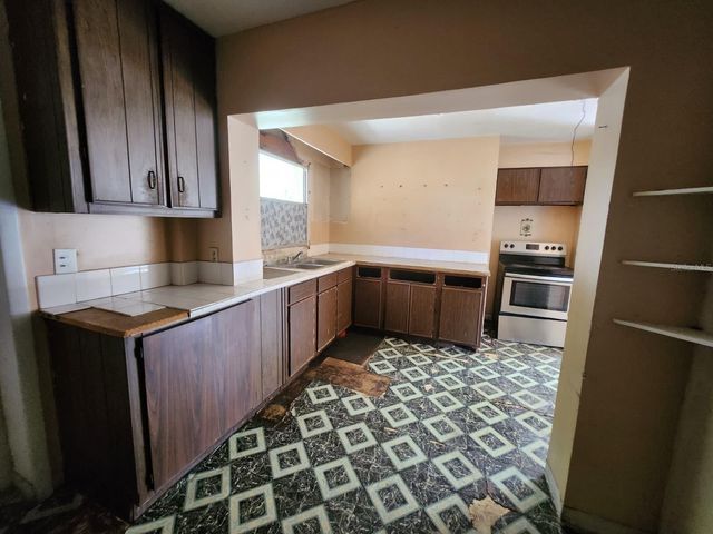 910 EMERALD DRIVE, Mount Dora, FL 32757