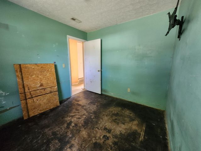 910 EMERALD DRIVE, Mount Dora, FL 32757