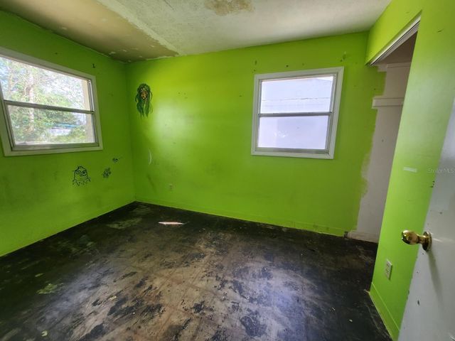 910 EMERALD DRIVE, Mount Dora, FL 32757