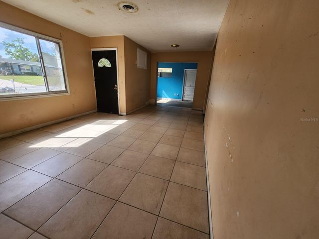 910 EMERALD DRIVE, Mount Dora, FL 32757