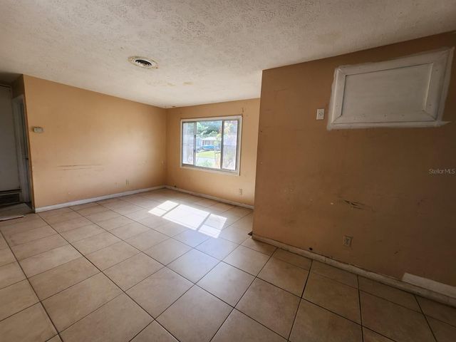 910 EMERALD DRIVE, Mount Dora, FL 32757