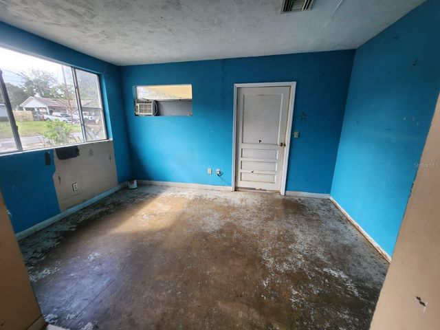 910 EMERALD DRIVE, Mount Dora, FL 32757