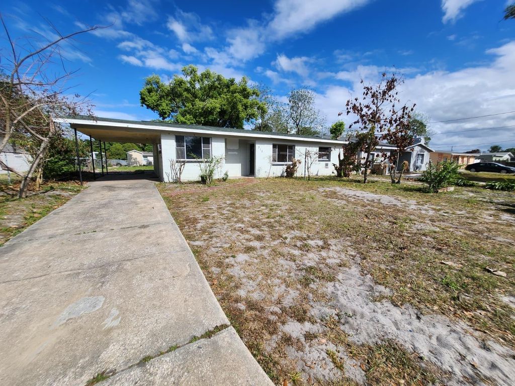 910 EMERALD DRIVE, Mount Dora, FL 32757