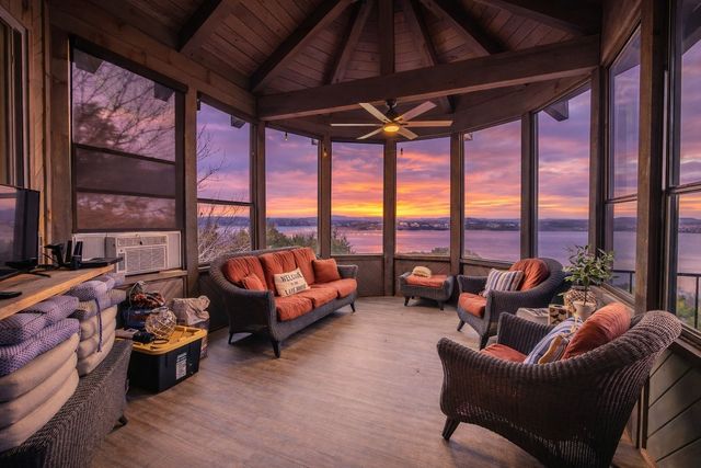 465 Bay Hill Drive, Possum Kingdom Lake, TX 76449