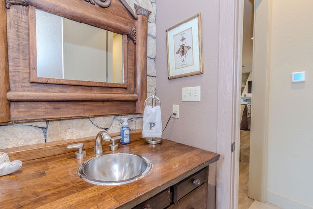 465 Bay Hill Drive, Possum Kingdom Lake, TX 76449