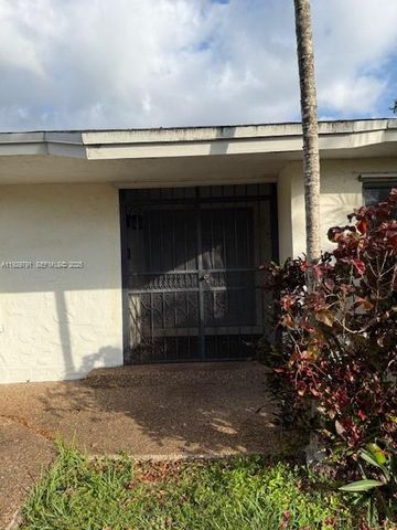 8865 SW 176th Ter, Palmetto Bay, FL 33157