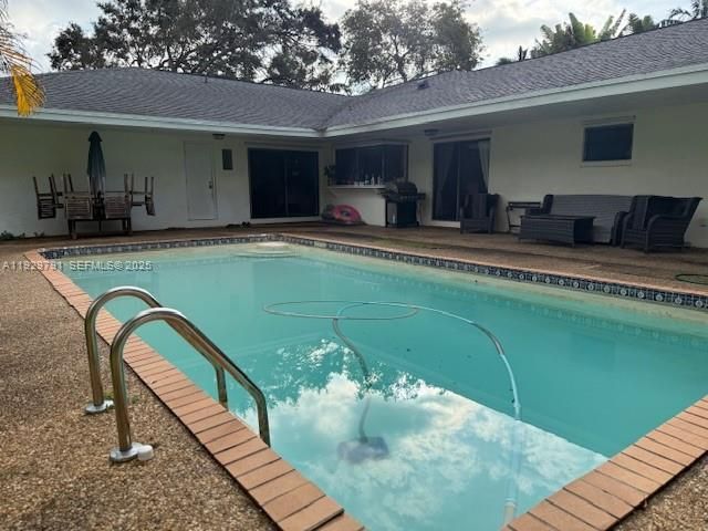 8865 SW 176th Ter, Palmetto Bay, FL 33157