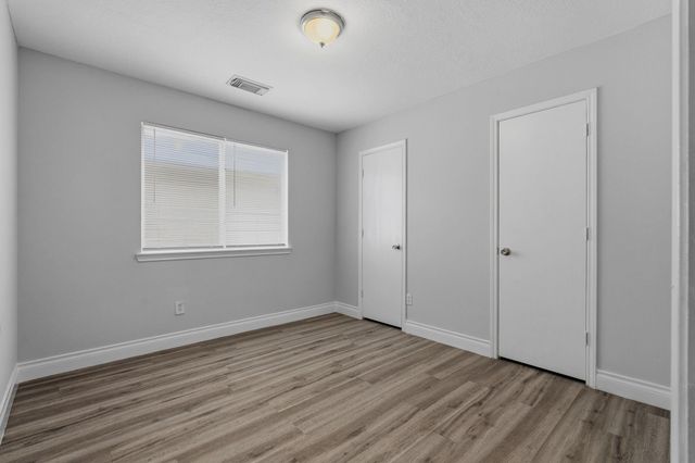 1427 Hade Falls Lane, Houston, TX 77073