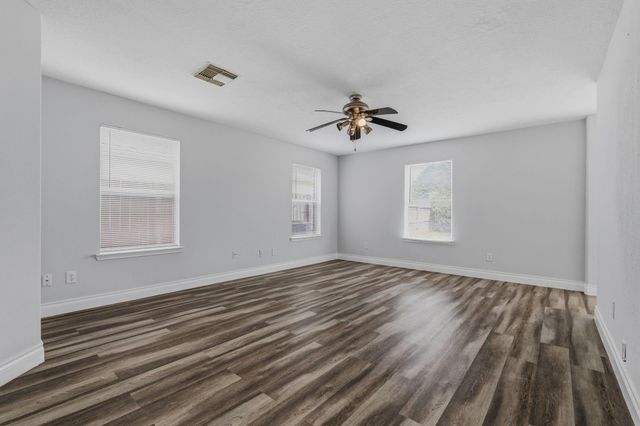 1427 Hade Falls Lane, Houston, TX 77073