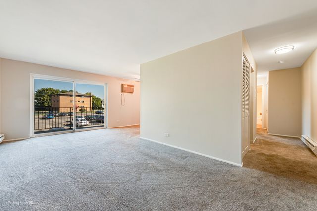 9716 S Karlov Avenue 203, Oak Lawn, IL 60453
