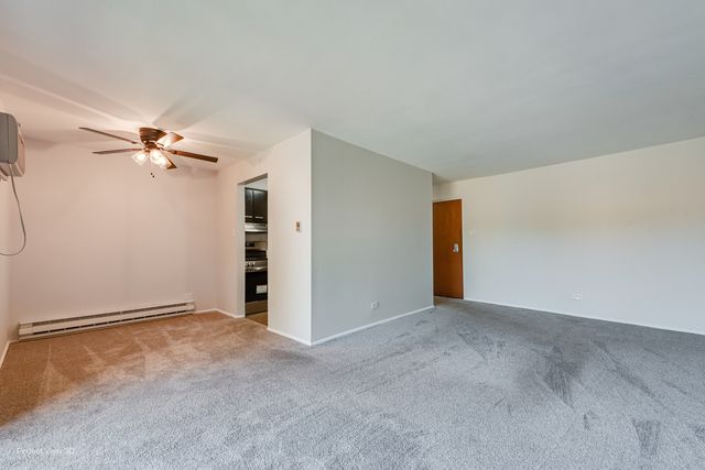 9716 S Karlov Avenue 203, Oak Lawn, IL 60453