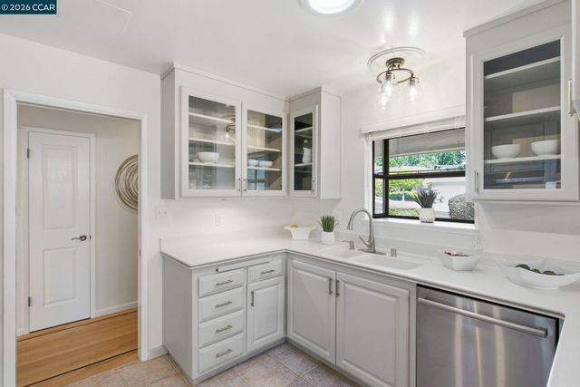 143 Donegal Way, Martinez, CA 94553