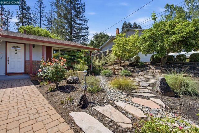 143 Donegal Way, Martinez, CA 94553