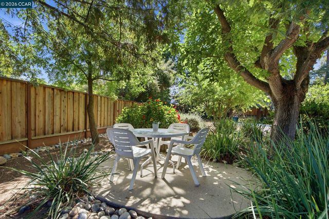 143 Donegal Way, Martinez, CA 94553